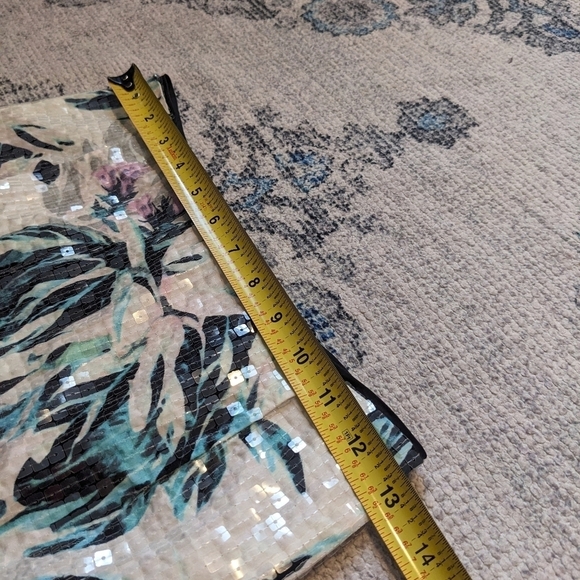 H&M❤ Multicolor Floral sequin Mid skirt size 4 - Picture 4 of 7